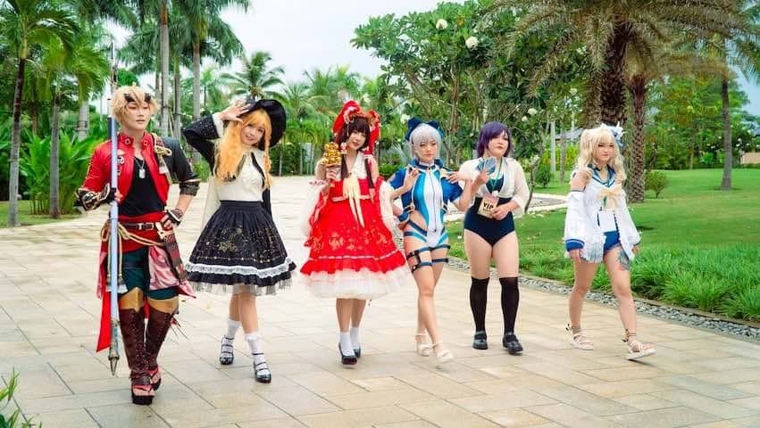 Anime Voice Over Jobs. Image of young women dress as anime characters. This image is used to illustrate the article "Anime Voice Over Jobs: Tips and Tricks for Success". Pexels license: https://www.pexels.com/photo/young-women-dress-as-anime-characters-13773577/